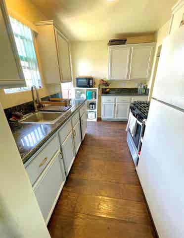 Room for rent house near beach