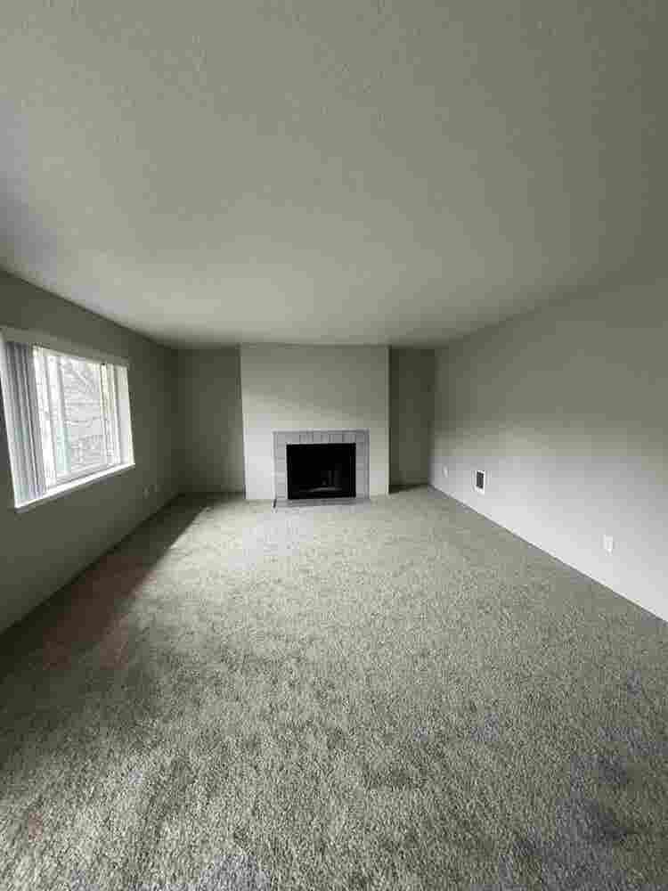 Renting bedroom/private bathroom