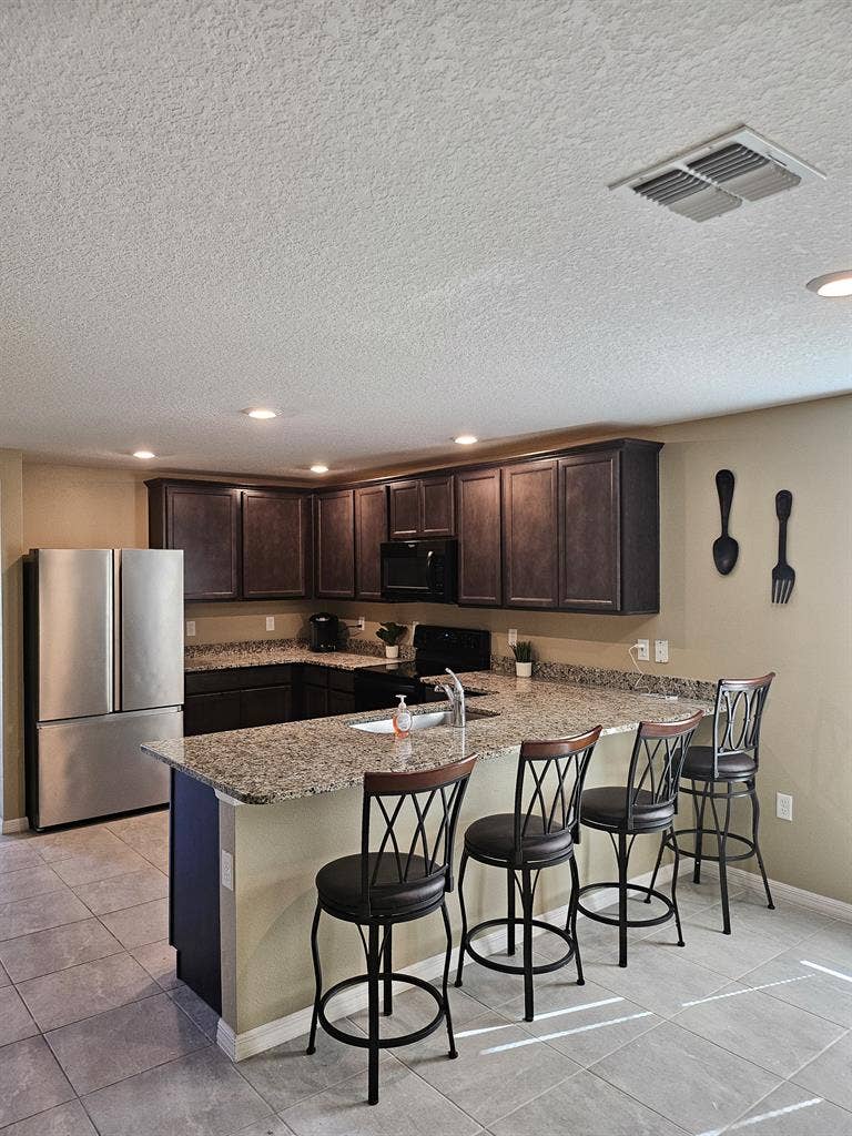 Private room for rent!!