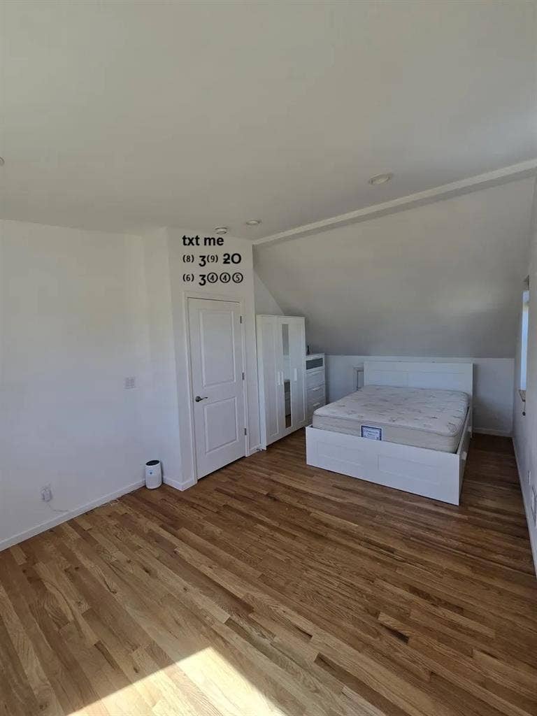Cozy room with private bathroom