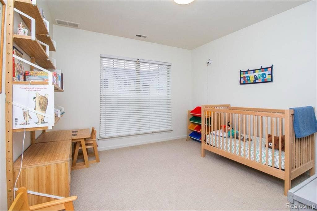 Royal oak condo