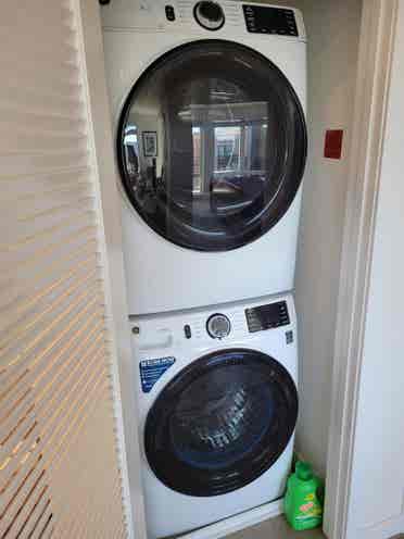 Top-floor 6 month sublet in OldTown