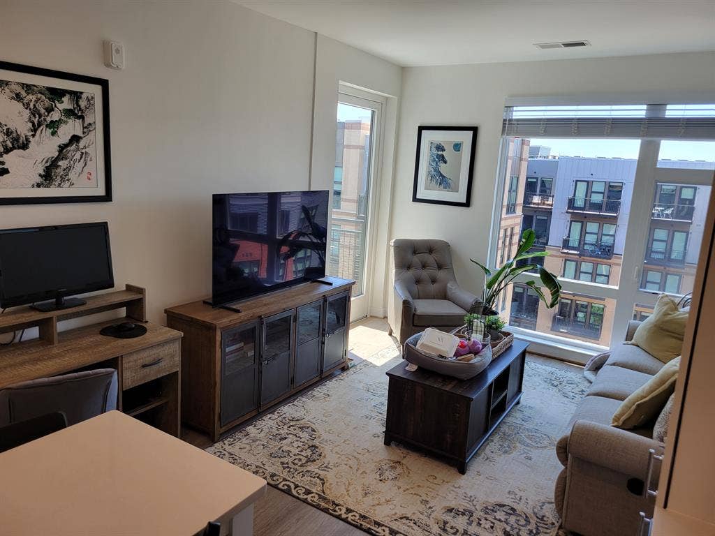 Top-floor 6 month sublet in OldTown