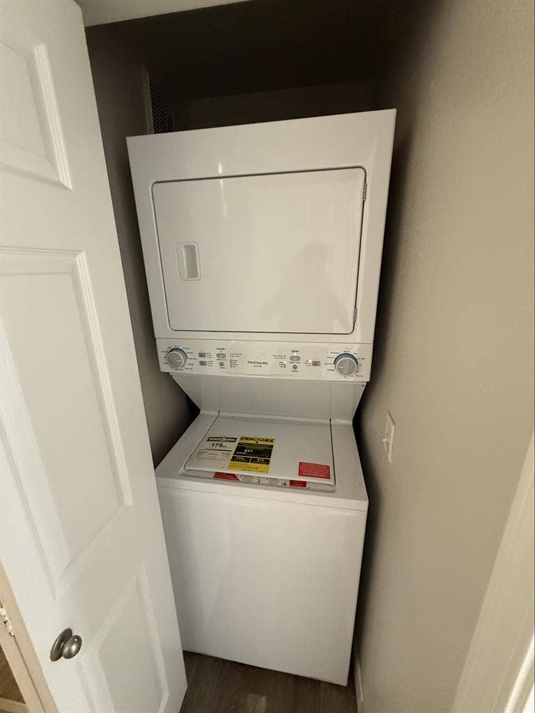 Looking to sublease my apartmentt