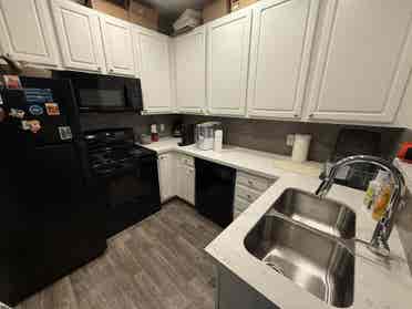 Looking to sublease my apartmentt