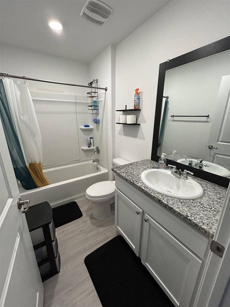 Furnished Room MUST
 SEE!!!