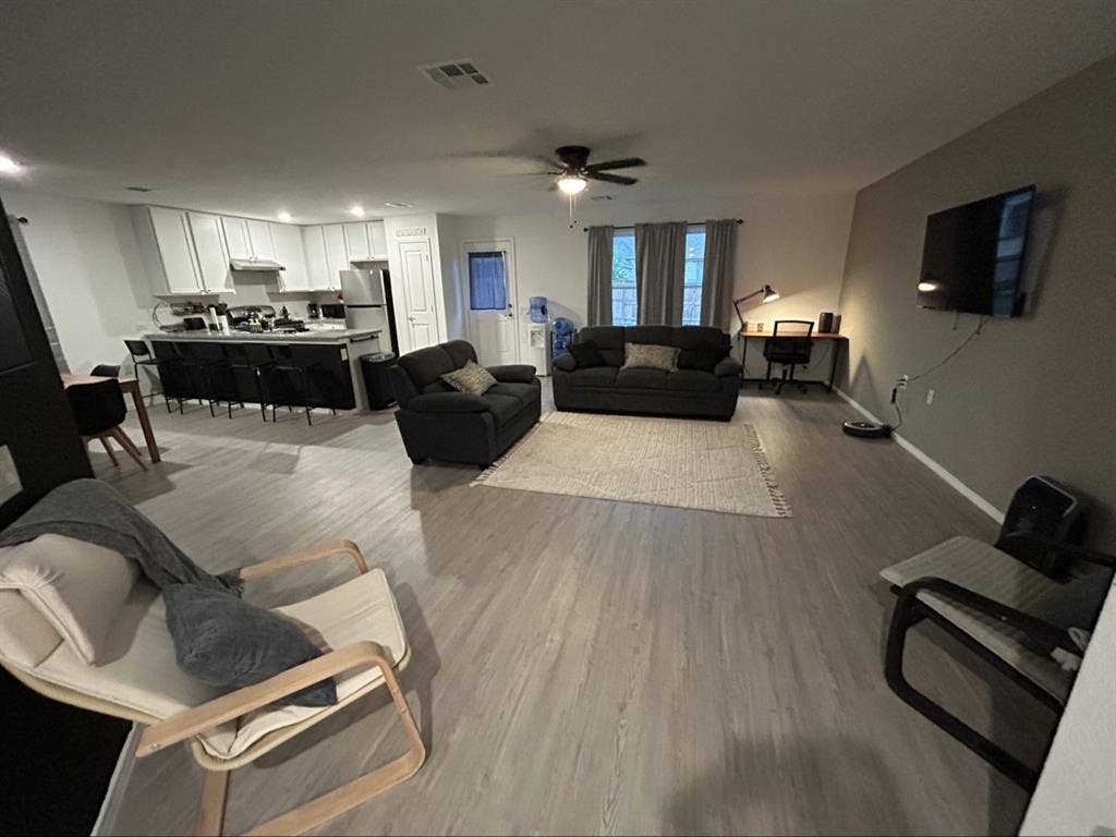 Furnished Room MUST
 SEE!!!