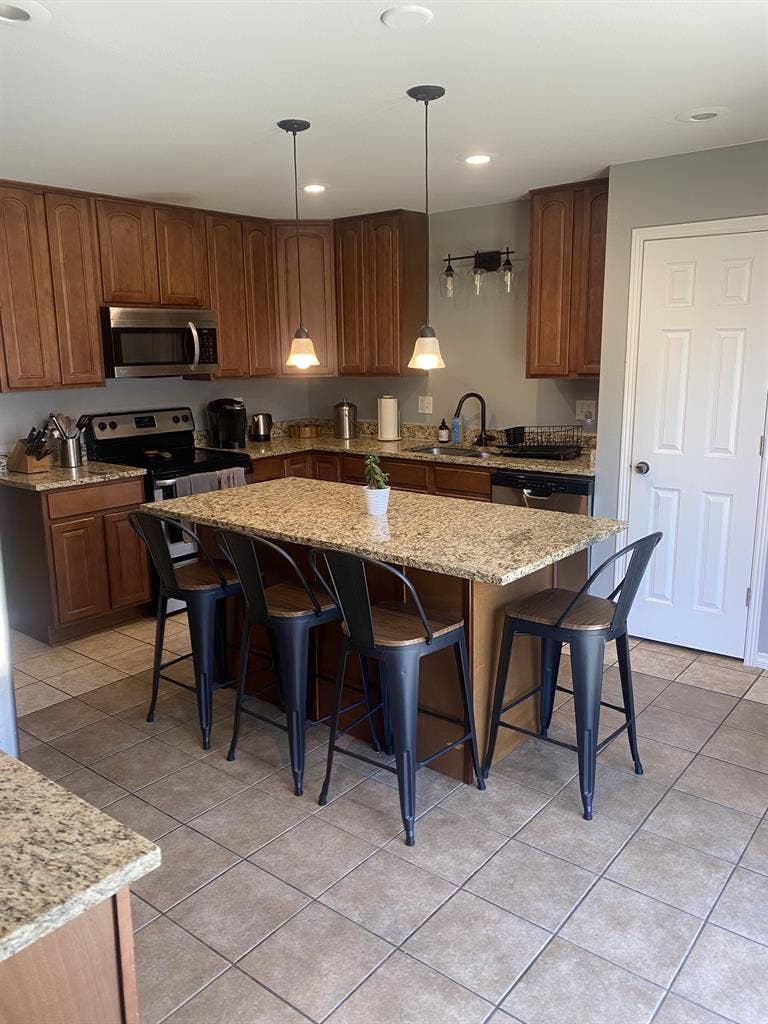 Room Available Gorgeous 4 BR House