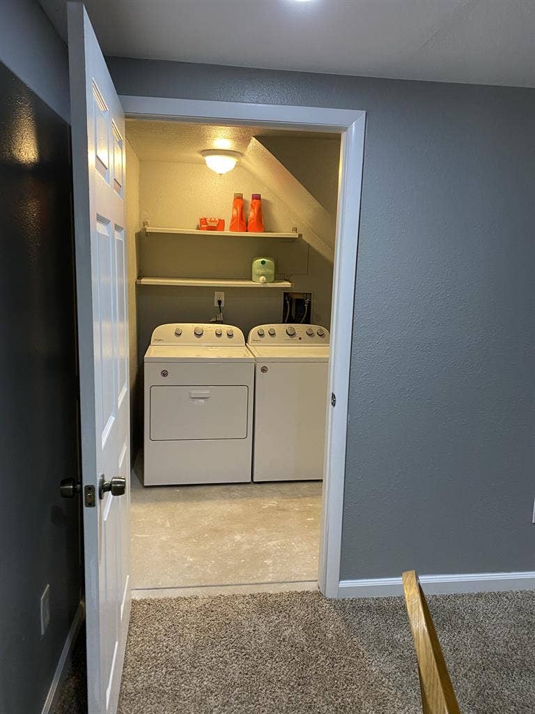 Room Available Gorgeous 4 BR House