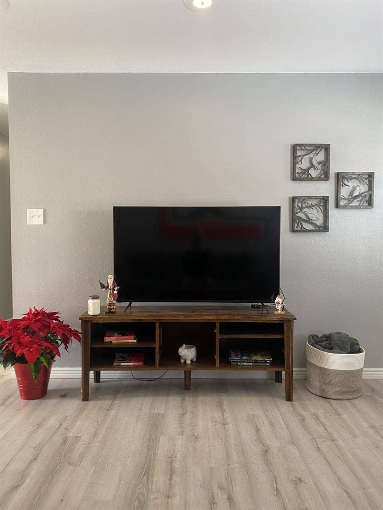 Room Available Gorgeous 4 BR House