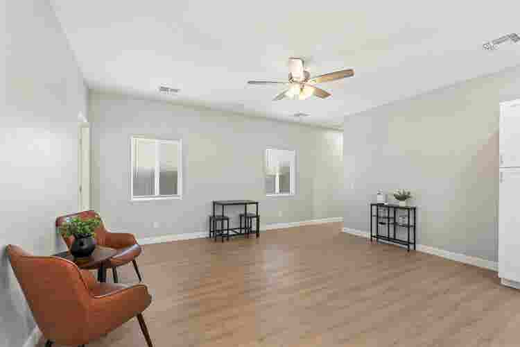 Brand-New Furnished Room!