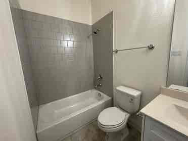 Rent near to Fidelity in Roanoke