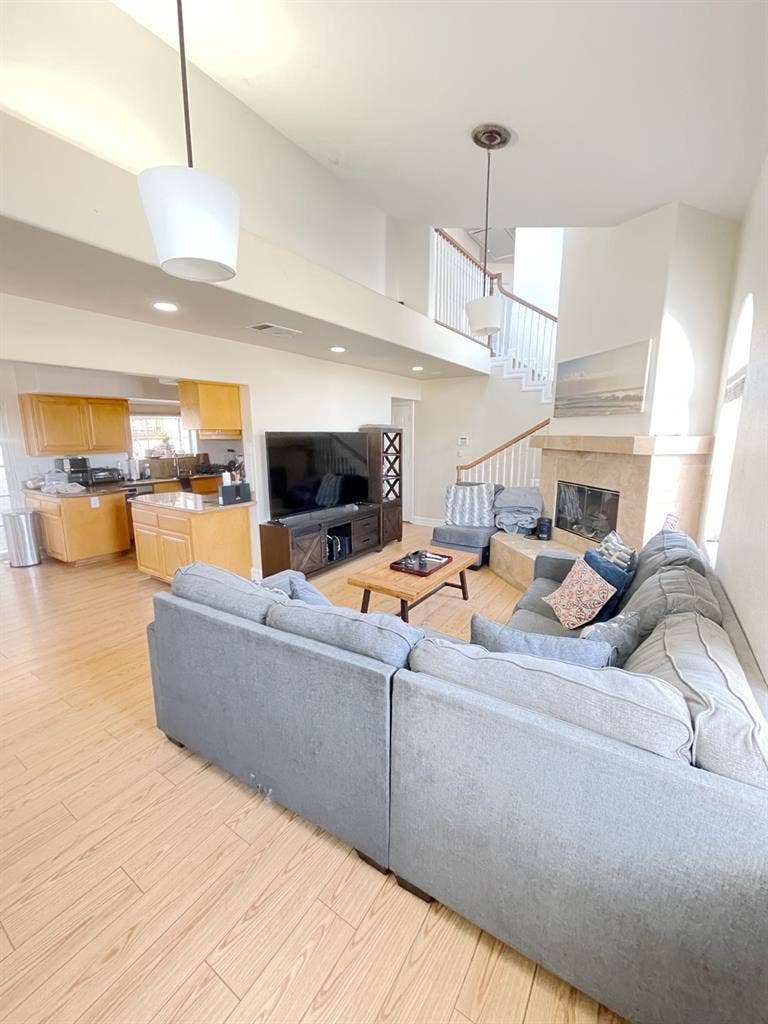 East Side Costa Mesa Room for Rent!