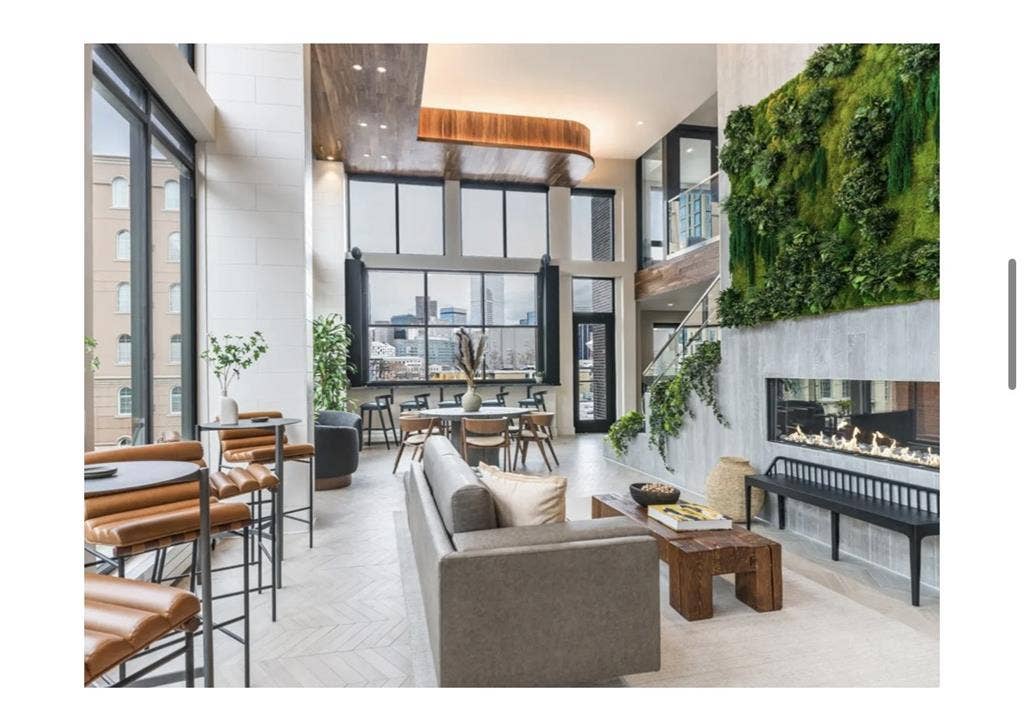2 bed apartment in
Golden Triangle