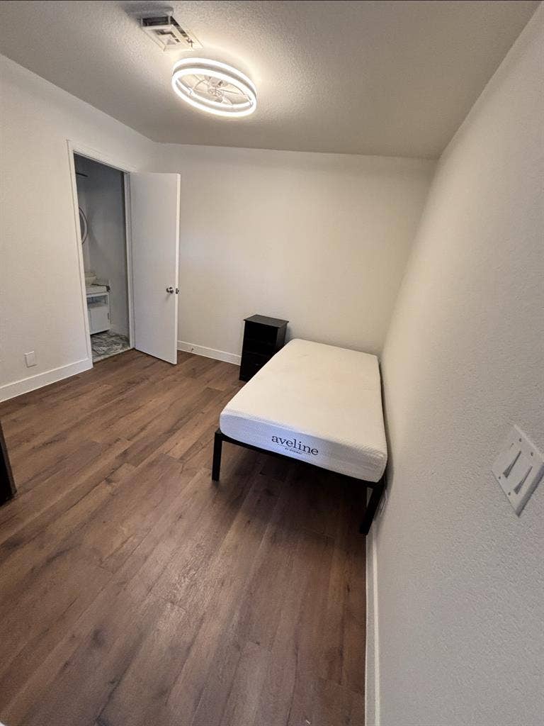 Private entrance room with bathroom