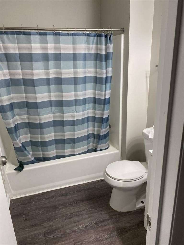 Bedroom and private bathroom