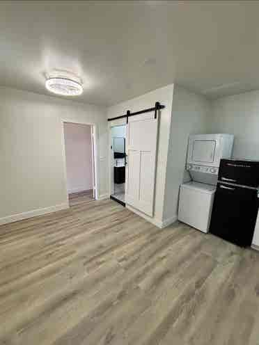Remodeled studio in prime location!