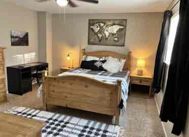 Rooms available in The Woodlands!