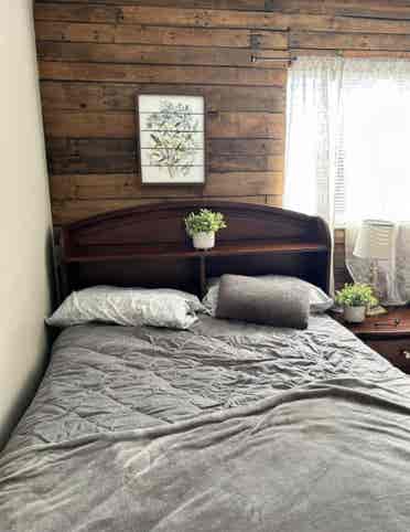 Rooms available in The Woodlands!