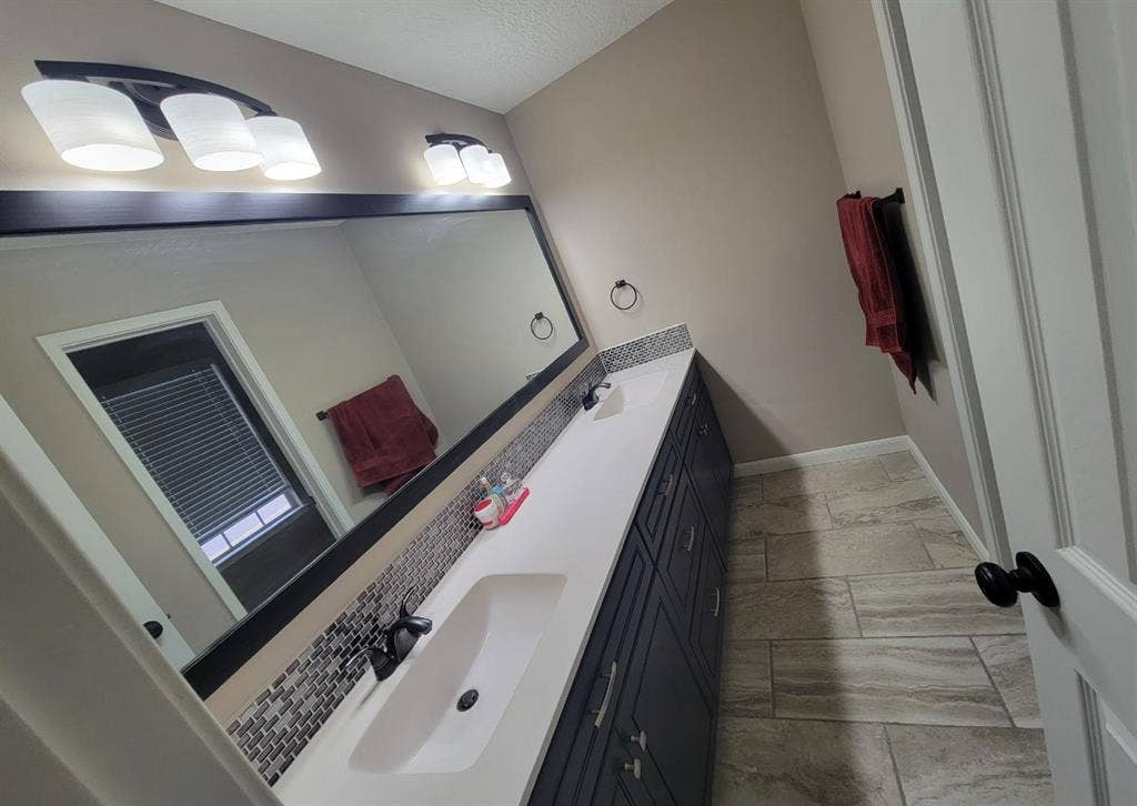 Rooms available in The Woodlands!
