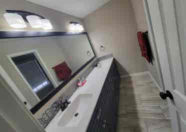 Rooms available in The Woodlands!