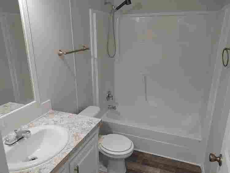 Brand New& Recently Renovation !