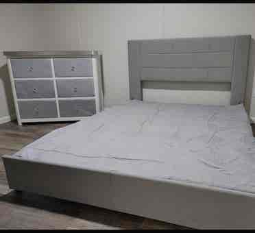 Brand New& Recently Renovation  !!!