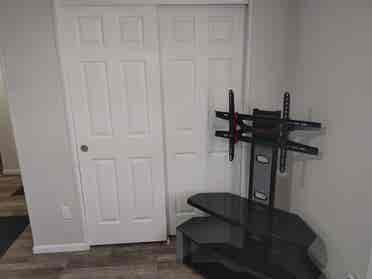 Brand New& Recently Renovation !