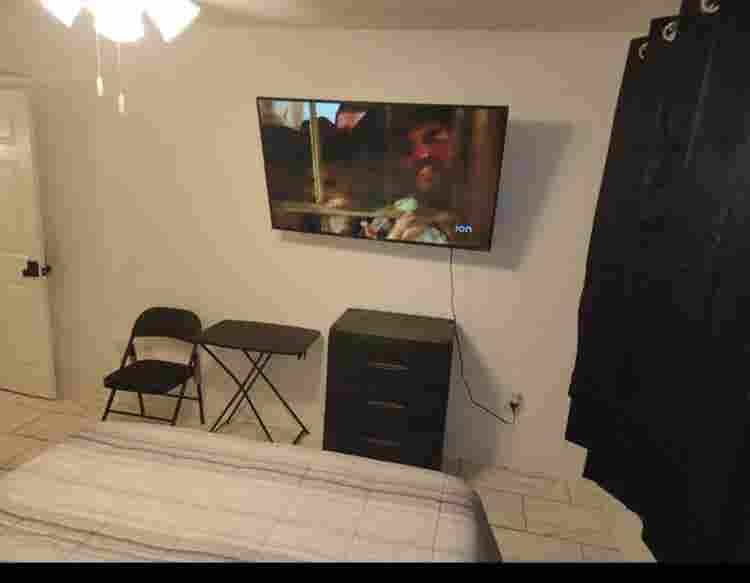 Cozy furnished furnished room