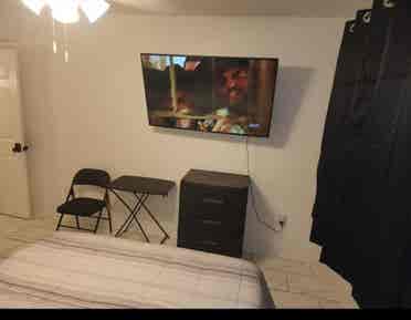 Cozy furnished furnished room