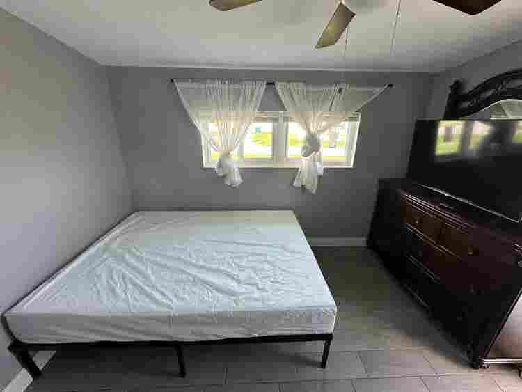 Clean furnished room