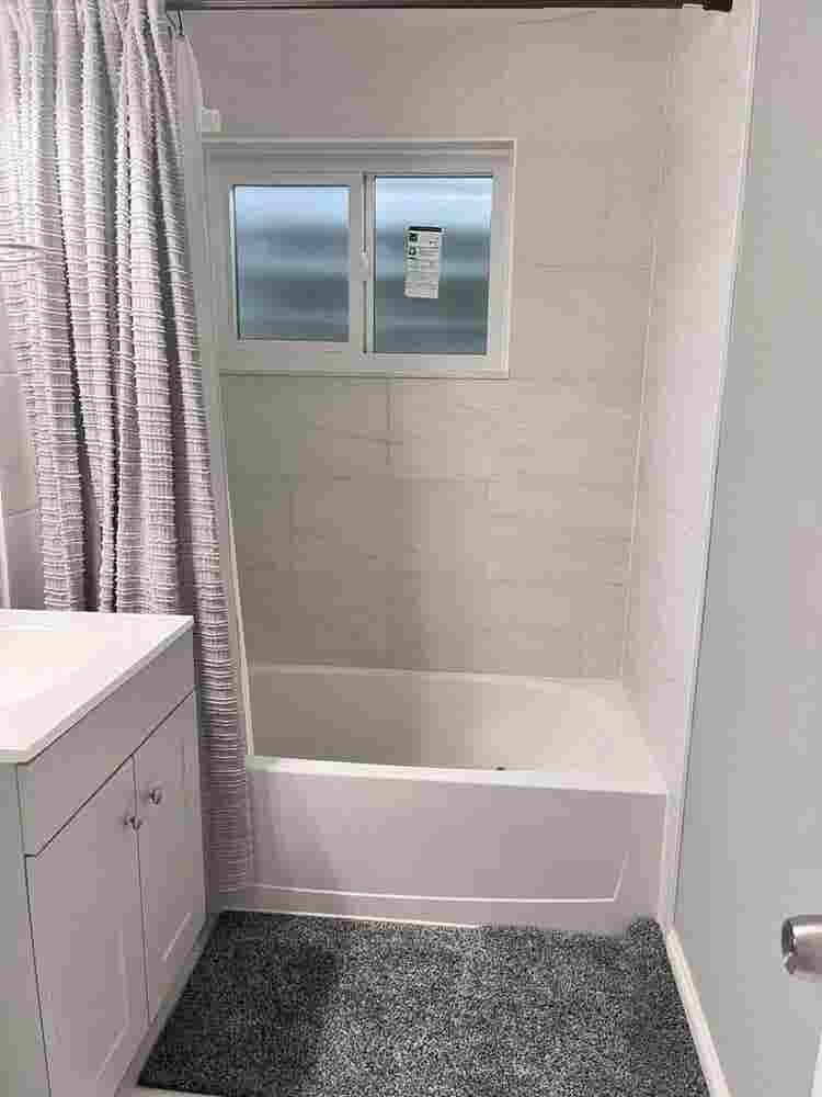 Clean furnished room