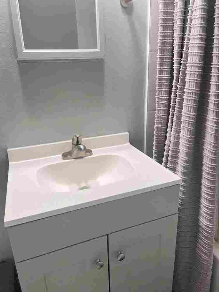 Clean furnished room