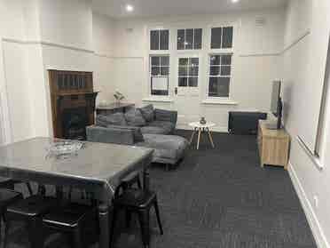 Extra large 2 bedroom Brunswick apt