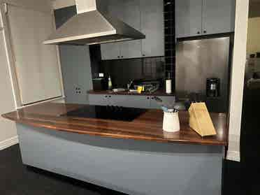 Extra large 2 bedroom Brunswick apt