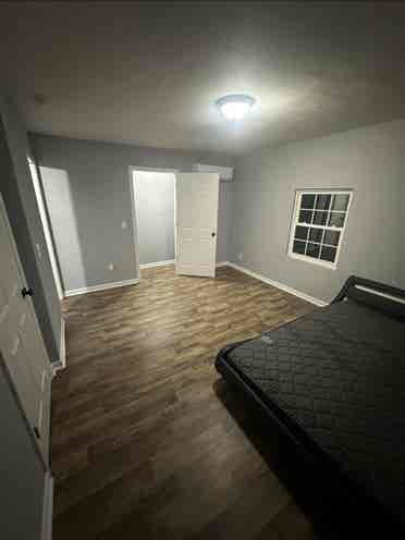 PRIVATE ROOM FOR RENT