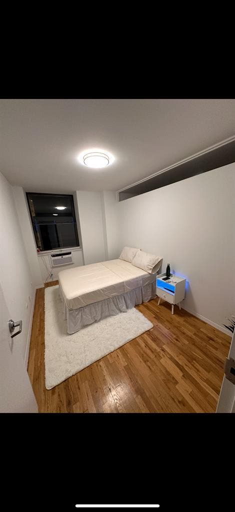 ✨Looking for a Roomie in FiDi ✨