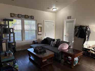 2 private rooms for rent, pets OK.