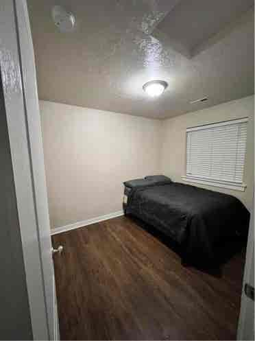 2 private rooms for rent, pets OK.