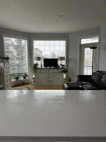 Amazing 3rd floor condo