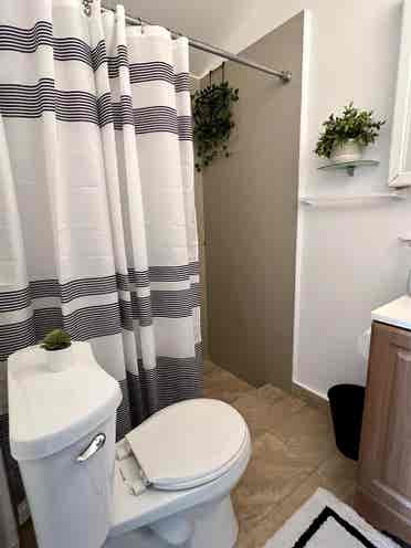 Furnished Room w/Pvt Bathroom