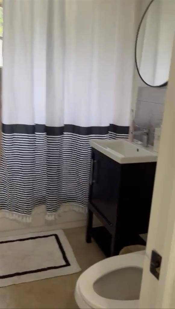 Furnished Room West of Brickell