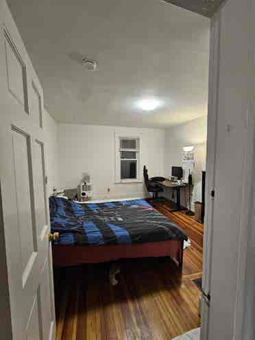 Private Bedroom Spot in Beverly, MA