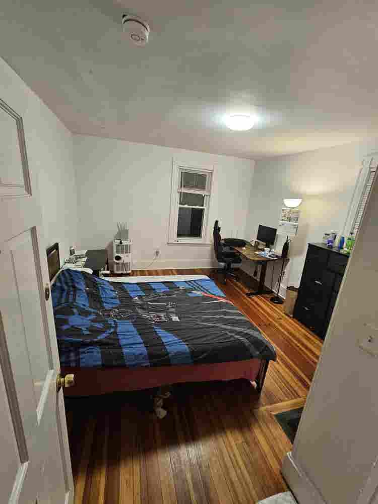 Private Bedroom Spot in Beverly, MA