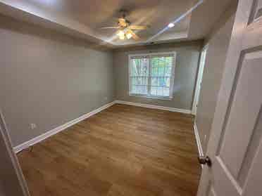 Private Room & Shared Bath NW ATL!