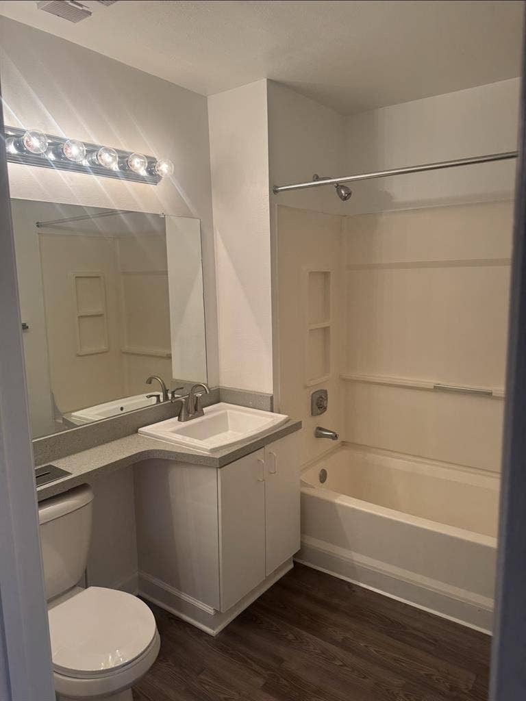 Room available for female roommate!