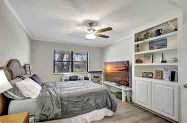 Room for rent with bathroom