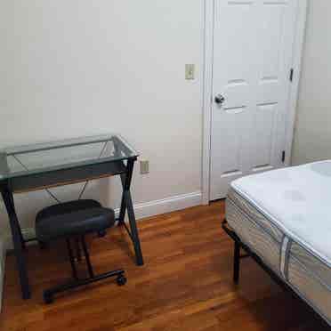 Room for Rent in  Bath Apt