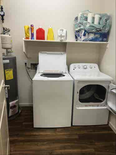 Looking for female roommate