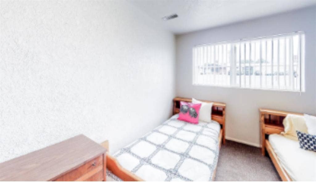 shared room for rent!